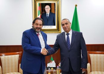 Mourad Adjal reçoit le secrétaire exécutif de l'OLACDE : Renforcement de la coopération bilatérale