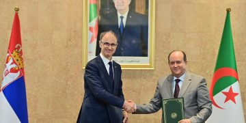 Le Premier ministre, M. Sifi Ghrieb, a tenu, hier, au Palais du Gouvernement, des entretiens bilatéraux avec le Premier ministre de la République de Serbie, M. Duro Macut