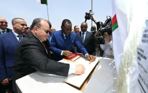 Centrale électrique de solidarité algéro-tchadienne : Sifi Ghrieb pose la première pierre à N’Djamena