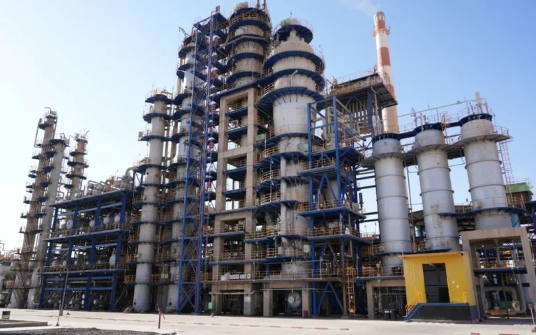Raffinerie de Hassi Messaoud : Un projet stratégique pour booster la production de carburants