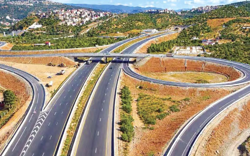 L’échangeur Sidi Aïch mis en service : Un nouvel accès à l’autoroute pour la vallée